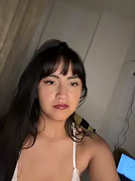 Snapshot of _Layla69_ chatting on 10/21/25, 11:49 Layla69 online show from 10/21/25, 11:49