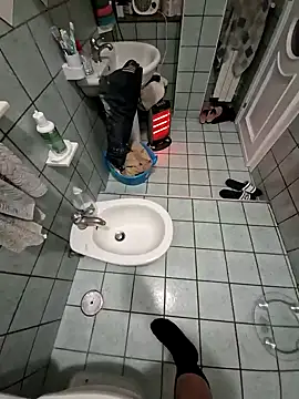 Snapshot of Monella52 chatting on 01/14/26, 05:51 Monella52 online show from 01/14/26, 05:51