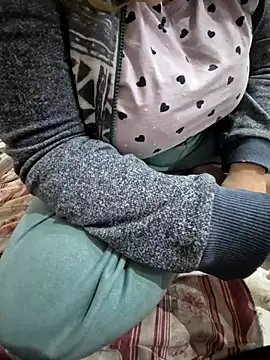 Snapshot of Monella52 chatting on 02/23/26, 07:33 Monella52 online show from 02/23/26, 07:33