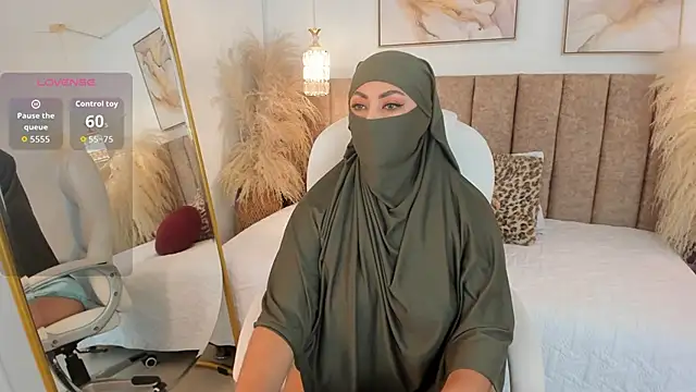 azza   online show from 09/13/25, 12:05