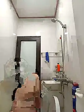 Snapshot of zaLo_o79244o625 chatting on 03/11/26, 04:24 zaLo o79244o625 online show from 03/11/26, 04:24