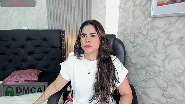 Snapshot of alicy__torres chatting on 05/21/26, 12:12 alicy torres online show from 05/21/26, 12:12