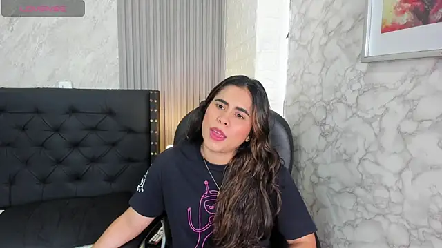 Snapshot of alicy__torres chatting on 05/22/26, 12:33 alicy torres online show from 05/22/26, 12:33