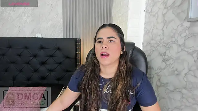 Snapshot of alicy__torres chatting on 05/26/26, 12:23 alicy torres online show from 05/26/26, 12:23