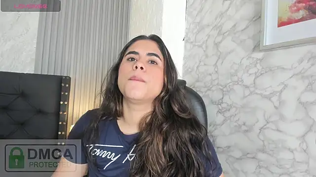 Snapshot of alicy__torres chatting on 06/12/26, 12:15 alicy torres online show from 06/12/26, 12:15