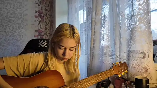 Witching Moon online show from 11/03/25, 07:20