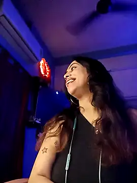 Love Beauty01 online show from 02/11/26, 06:35