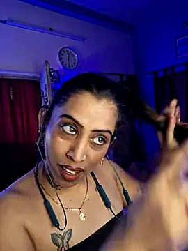 Love Beauty01 online show from 03/17/26, 06:33