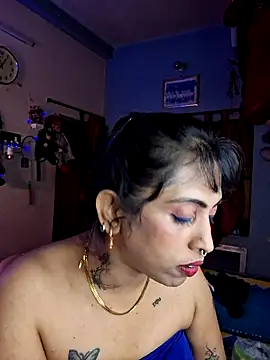Love Beauty01 online show from 05/05/26, 07:00