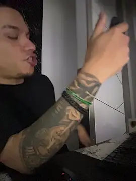 AlphaMasterXxx online show from 09/29/25, 08:46