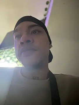 AlphaMasterXxx online show from 10/24/25, 03:14