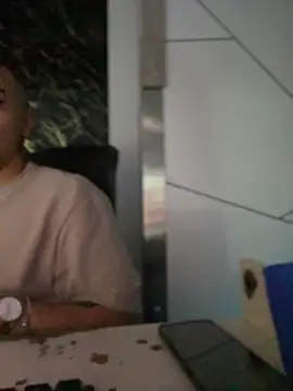 AlphaMasterXxx online show from 11/15/25, 10:01