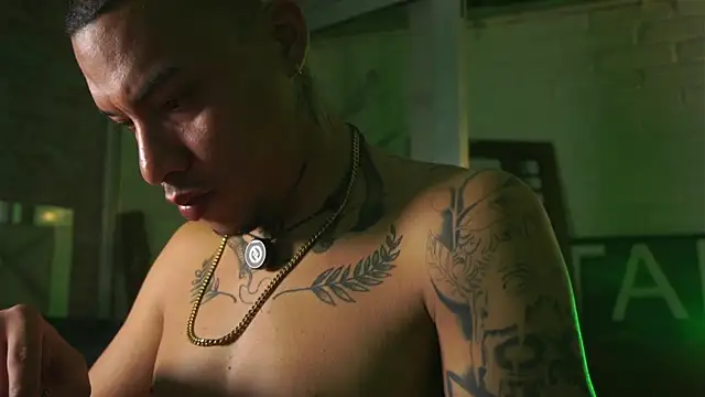 AlphaMasterXxx online show from 04/28/26, 02:27