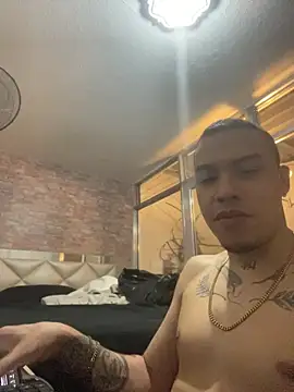AlphaMasterXxx online show from 06/24/26, 06:45