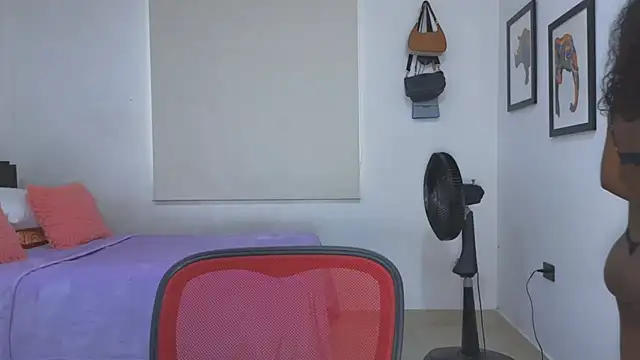 EmilyKisx online show from 09/30/25, 02:55