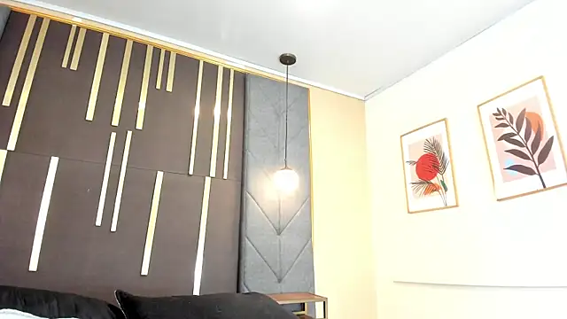 OliviGrace online show from 06/11/26, 12:32