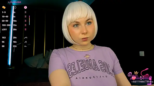 Snapshot of EvaCrosby chatting on 06/20/26, 03:37 EvaCrosby online show from 06/20/26, 03:37