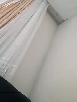 Snapshot of Azginboga2358 chatting on 09/18/25, 11:45 Azginboga2358 online show from 09/18/25, 11:45