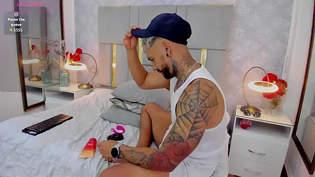 Valentiinoss online show from 09/11/25, 08:31