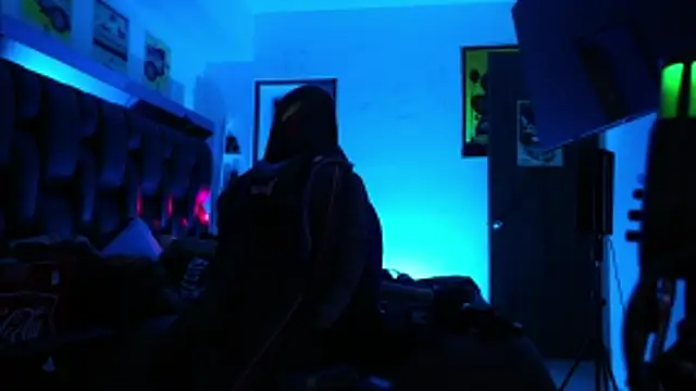 logan hugh8 online show from 02/23/26, 06:05