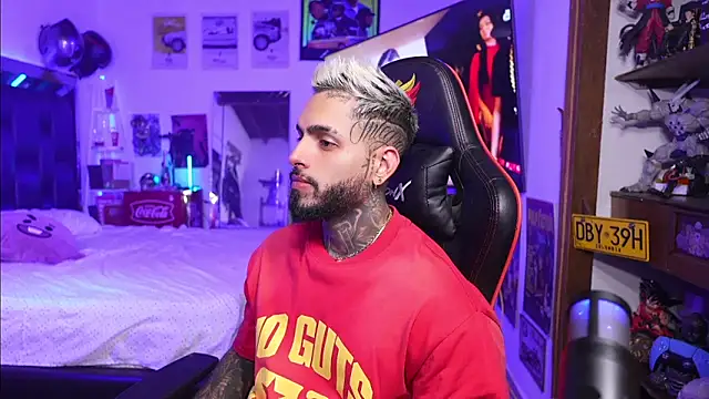 logan hugh8 online show from 03/11/26, 03:56