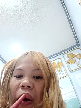 Snapshot of Sexxie_Ella22 chatting on 03/23/26, 12:53 Sexxie Ella22 online show from 03/23/26, 12:53