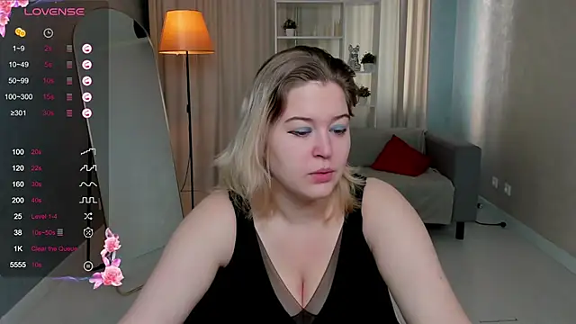 HelenHartt online show from 10/20/25, 01:39