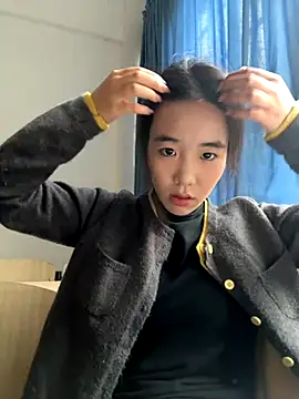 Snapshot of luluya1314 chatting on 11/10/25, 05:17 luluya1314 online show from 11/10/25, 05:17