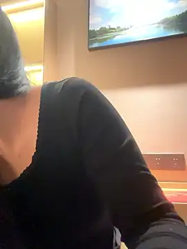 Snapshot of luluya1314 chatting on 01/10/26, 08:38 luluya1314 online show from 01/10/26, 08:38