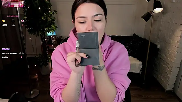 Snapshot of Dark_Moni chatting on 01/08/26, 02:47 Dark Moni online show from 01/08/26, 02:47