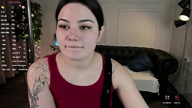 Snapshot of Dark_Moni chatting on 02/27/26, 02:44 Dark Moni online show from 02/27/26, 02:44