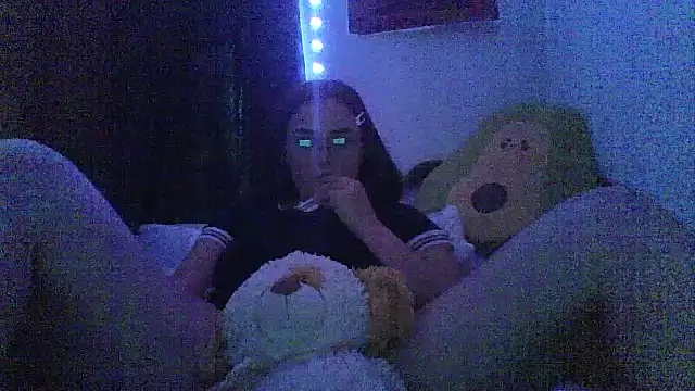 Snapshot of jenmarquez_ chatting on 11/01/25, 10:01 jenmarquez online show from 11/01/25, 10:01