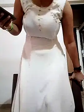 Love Foreverr12 online show from 10/18/25, 06:26