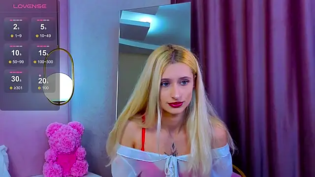 Monica Leen online show from 10/27/25, 06:39