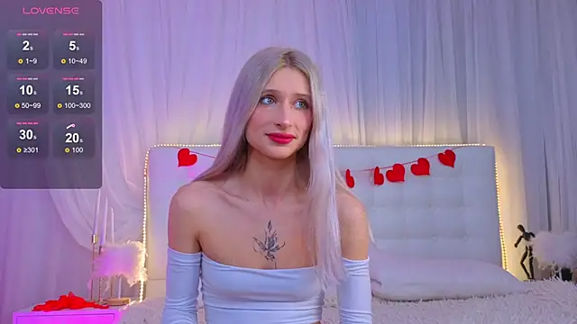 Monica Leen online show from 02/15/26, 07:51