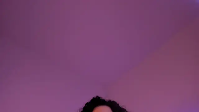 Snapshot of MiaWonderfull chatting on 11/15/25, 05:38 MiaWonderfull online show from 11/15/25, 05:38