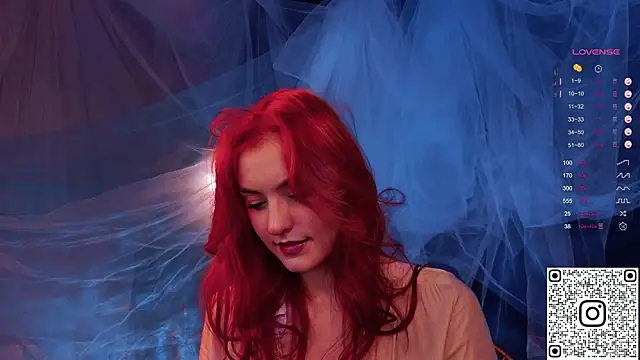 GildedKitten online show from 12/05/25, 06:15