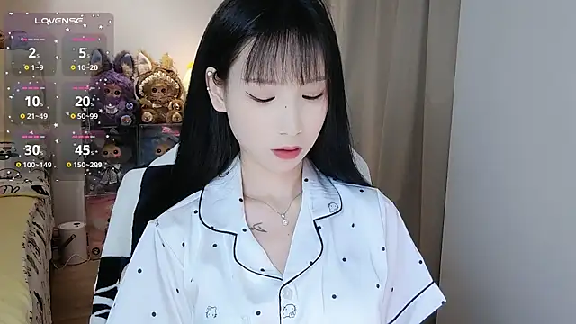 Snapshot of M-OTT_ chatting on 04/17/26, 06:00 M-OTT online show from 04/17/26, 06:00