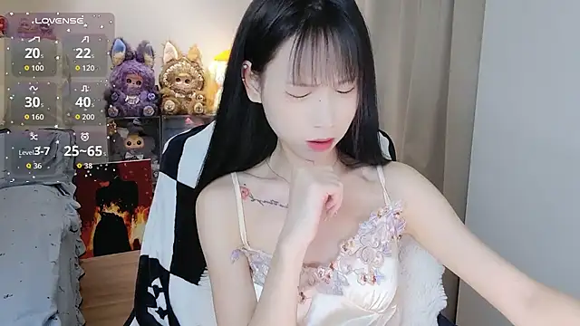 Snapshot of M-OTT_ chatting on 04/23/26, 03:58 M-OTT online show from 04/23/26, 03:58