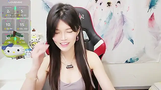 Alina10932 online show from 11/11/25, 09:31