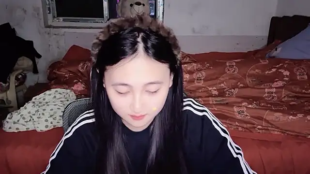 xxz98 online show from 10/31/25, 01:34