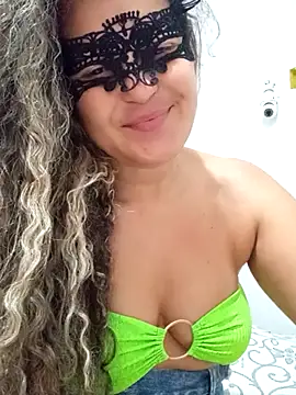 RaphinhaSanches online show from 10/24/25, 12:01