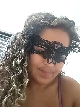 RaphinhaSanches online show from 02/25/26, 05:22