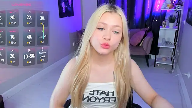 Millie Vanillies online show from 10/07/25, 01:41