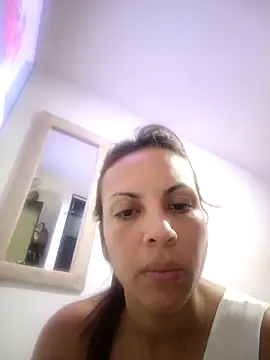 Snapshot of Antonellasex18 chatting on 09/15/25, 07:47 Antonellasex18 online show from 09/15/25, 07:47