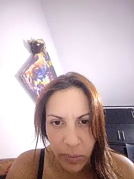 Snapshot of Antonellasex18 chatting on 11/22/25, 04:33 Antonellasex18 online show from 11/22/25, 04:33