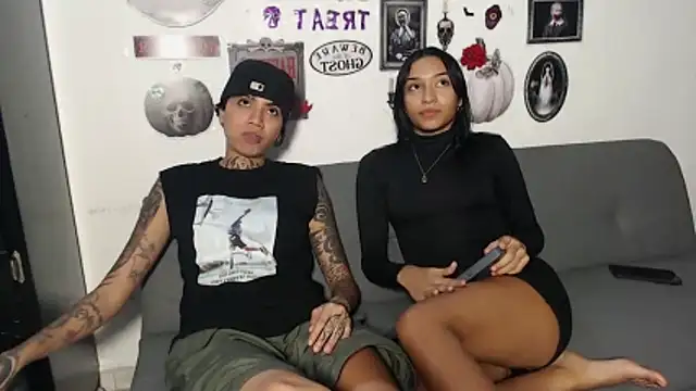 ParisAndVi online show from 10/26/25, 02:50