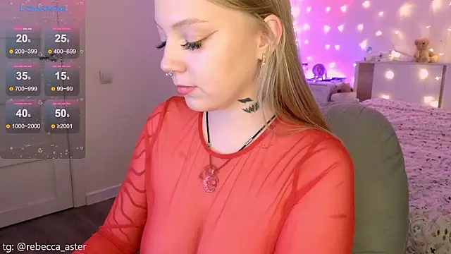 Snapshot of RebeccaAster chatting on 02/20/26, 04:40 RebeccaAster online show from 02/20/26, 04:40