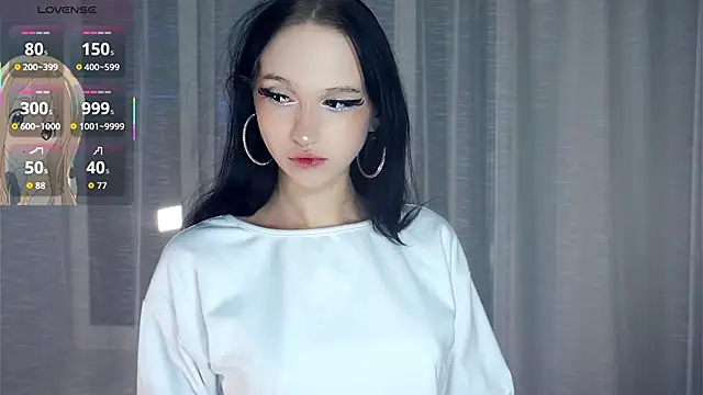 Snapshot of MalvinaKroening chatting on 10/24/25, 04:20 MalvinaKroening online show from 10/24/25, 04:20