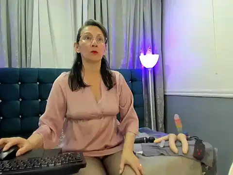 Snapshot of Oriana_Jhonson chatting on 05/27/26, 12:29 Oriana Jhonson online show from 05/27/26, 12:29
